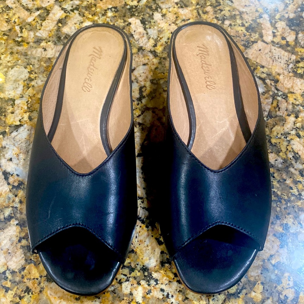 Madewell slide sandals in black leather size 8.5